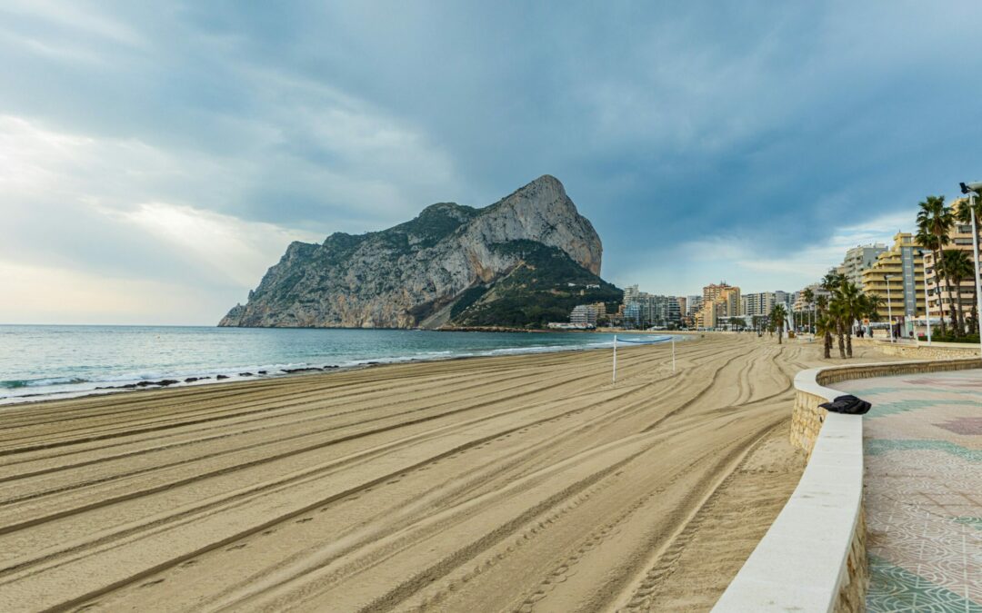 La mejor ruta de senderismo en Calpe: el Peñón de Ifach