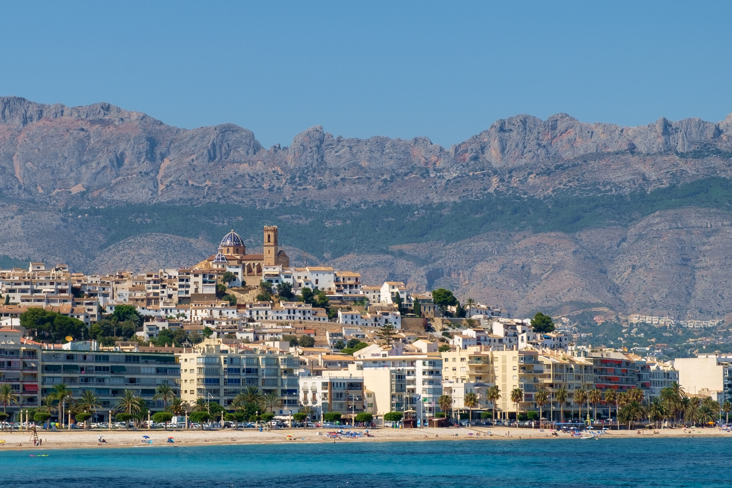 altea-with-church-dominating-view-town-mountain-range-costa-blanca-spain