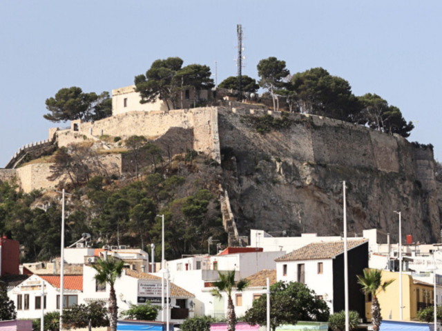 Castillo de Dénia, la fortaleza que vigila el Mediterráneo