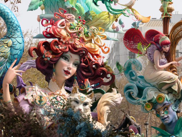 Fallas de Dénia: tradición, arte y fuego frente al Mediterráneo